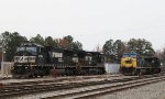 PRLX 688 & NS 6799 sit in Glenwood yard with a couple of other GE units
